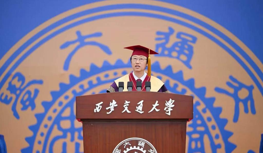 【科技日报】张立群：在人工智能时代校准前进方向